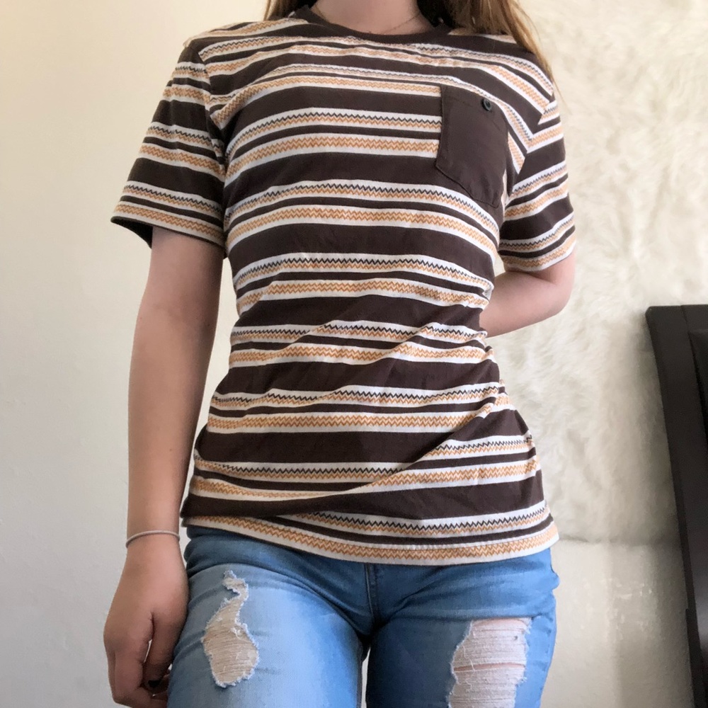 Captain fin co horizontal zig zag striped t shirt